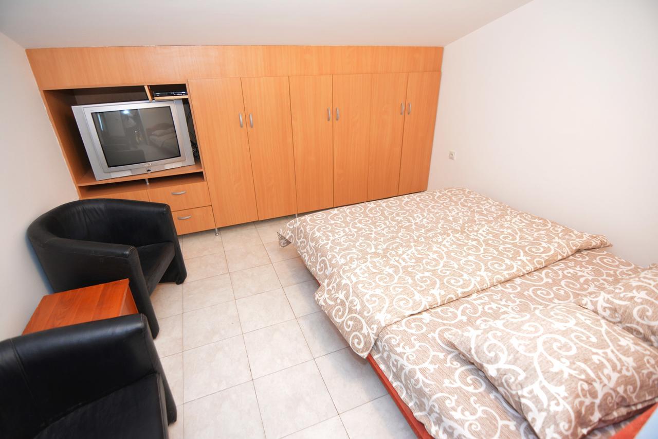 Apartments Jovana Petrovac المظهر الخارجي الصورة