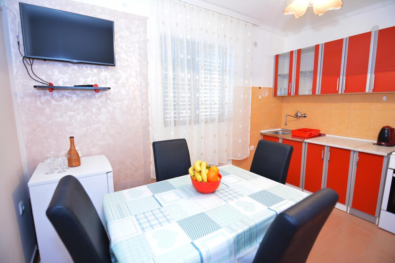 Apartments Jovana Petrovac المظهر الخارجي الصورة