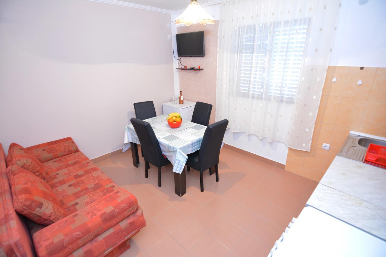 Apartments Jovana Petrovac المظهر الخارجي الصورة