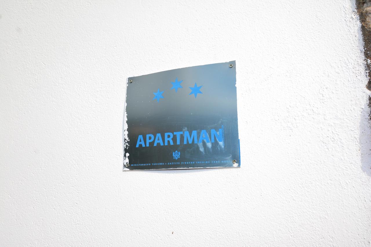 Apartments Jovana Petrovac المظهر الخارجي الصورة